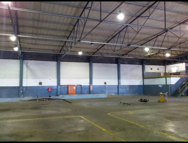 2,443M² WAREHOUSE RENTED IN EPPING INDUSTRIAL